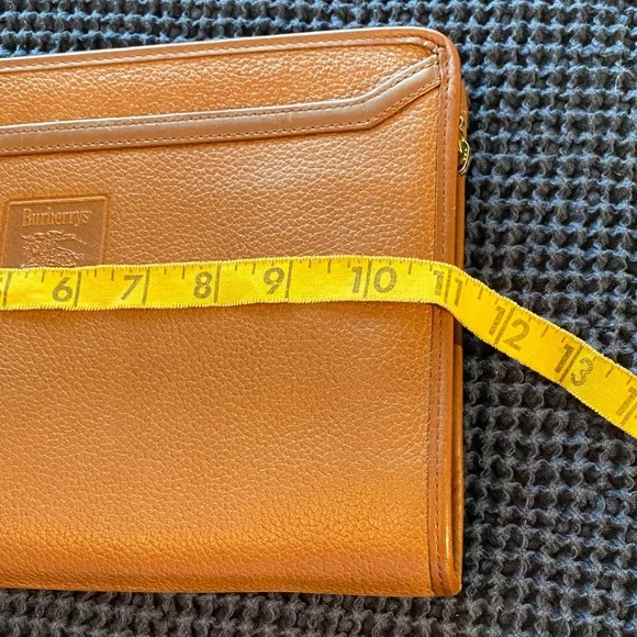 Burberry Tan Leather Clutch - Picture 13 of 14